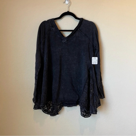 NWT free people distressed lace detailing v neck oversized sweater - Picture 1 of 5